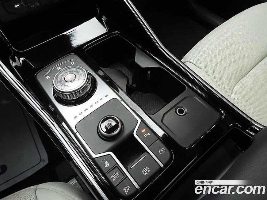 Kia Sorento — фото 8