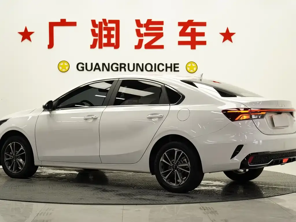 Kia K3 2023 из CN, фото 9