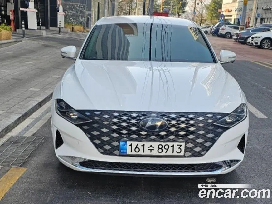 Hyundai Grandeur — фото 1