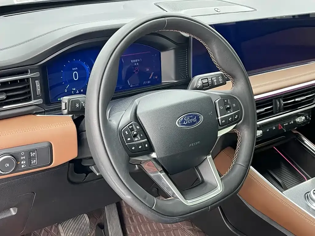 Ford Explorer 2023 из CN, фото 10