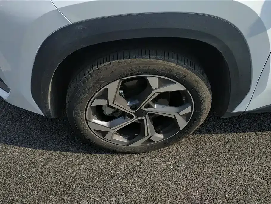 Geely Boyue L 2024 из CN, фото 8