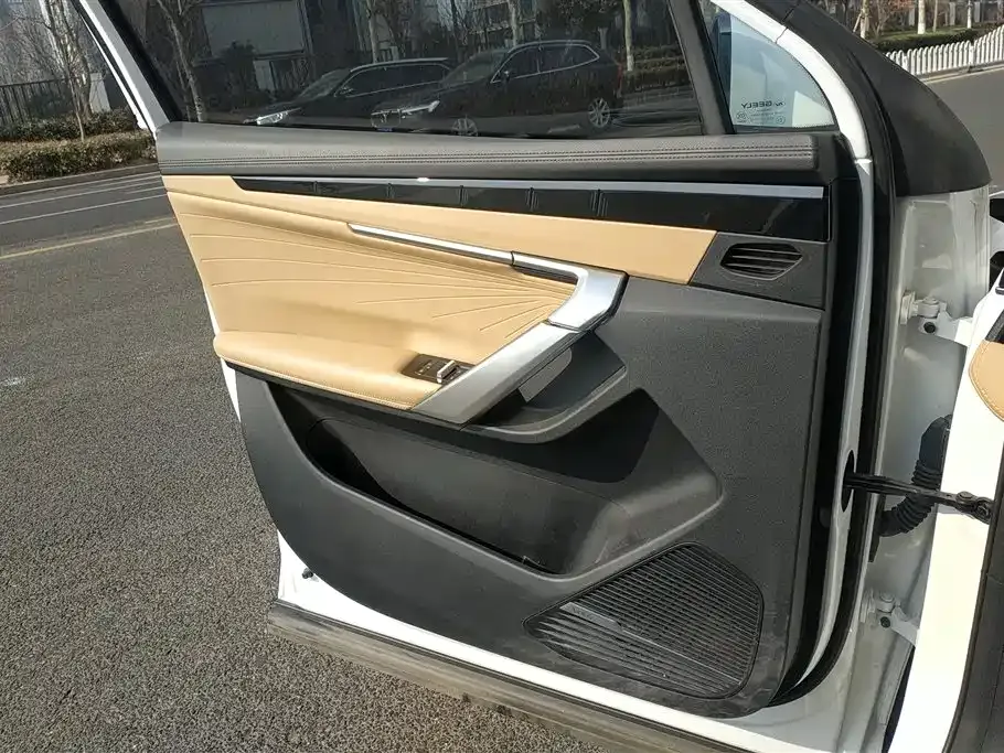 Geely Boyue L 2024 из CN, фото 9