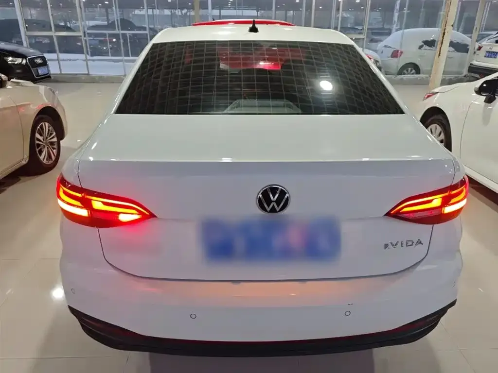 Volkswagen Lavida 2023 из CN, фото 10