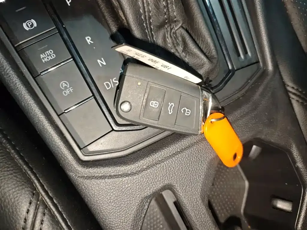 Volkswagen Lavida 2023 из CN, фото 5