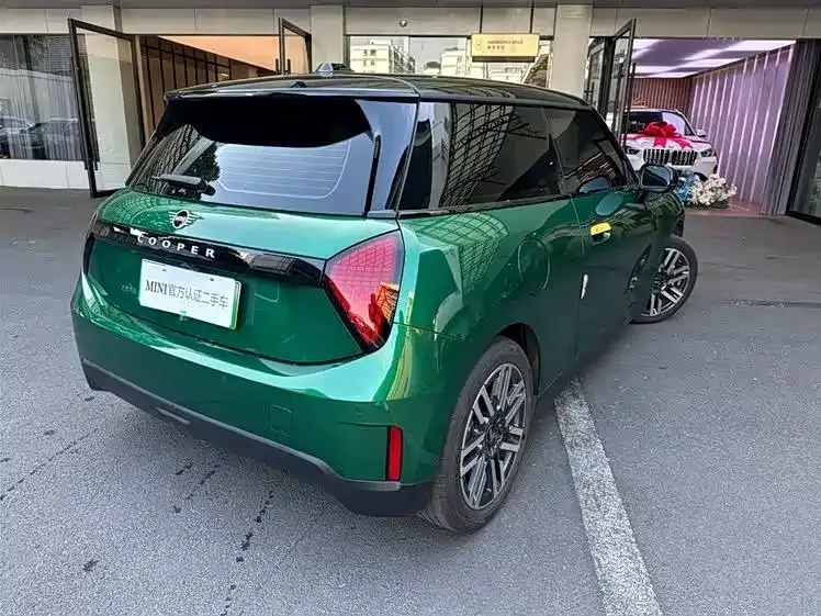 MINI Cooper EV — фото 10