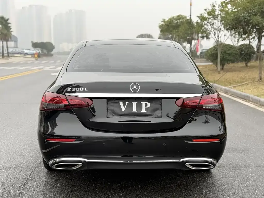 Mercedes-Benz E-Class 2023 из CN, фото 3