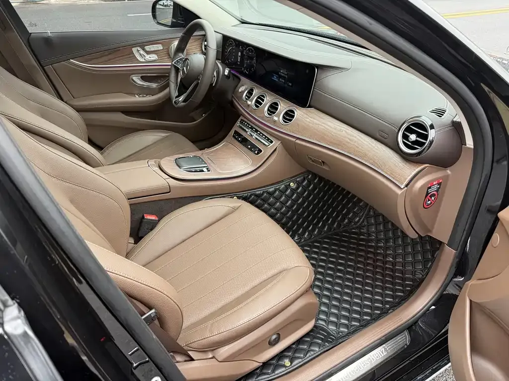 Mercedes-Benz E-Class 2023 из CN, фото 6