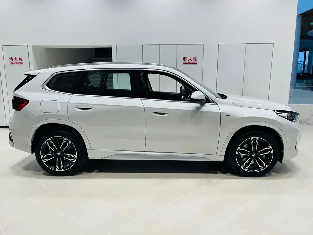 BMW X1 — фото 6