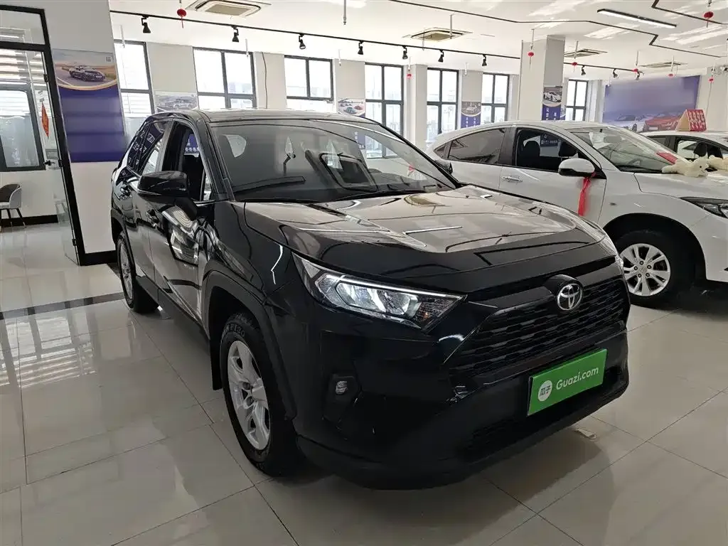 Toyota RAV4 2023 из CN, фото 7