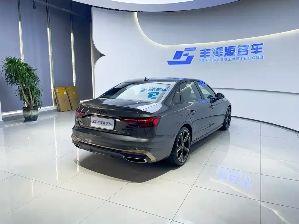Audi A4L 2024 из CN, фото 8