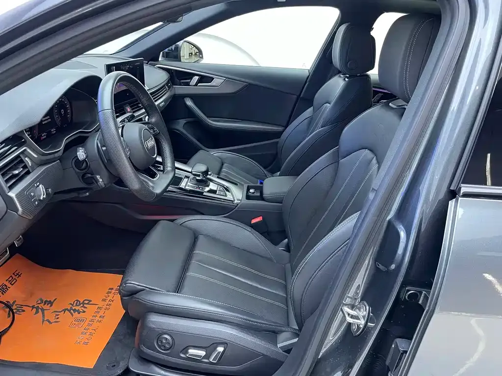 Audi A4L 2024 из CN, фото 5