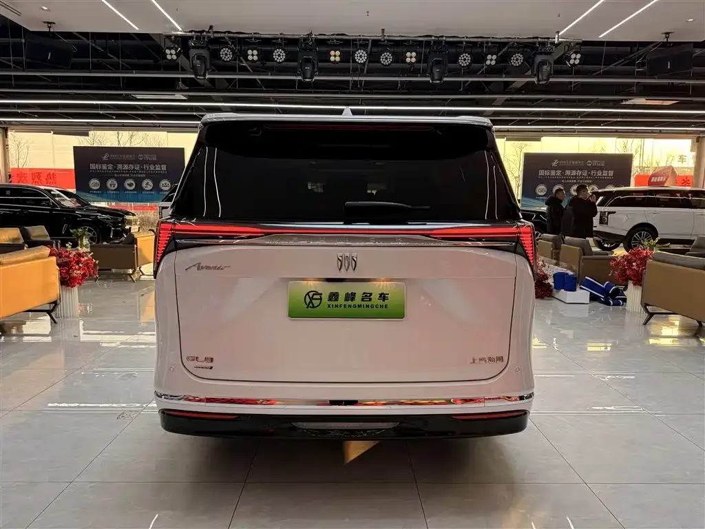 Buick GL8 Hybrid 2024 из CN, фото 6