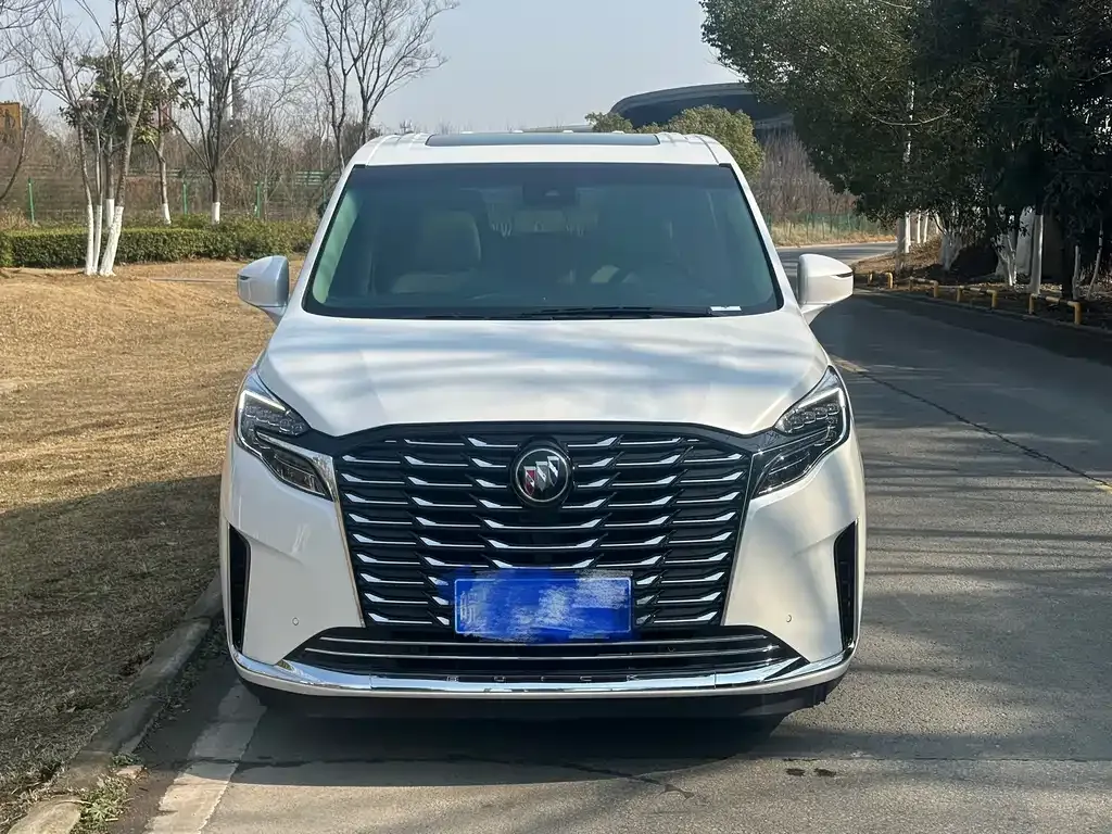 Buick GL8 2024 из CN, фото 2