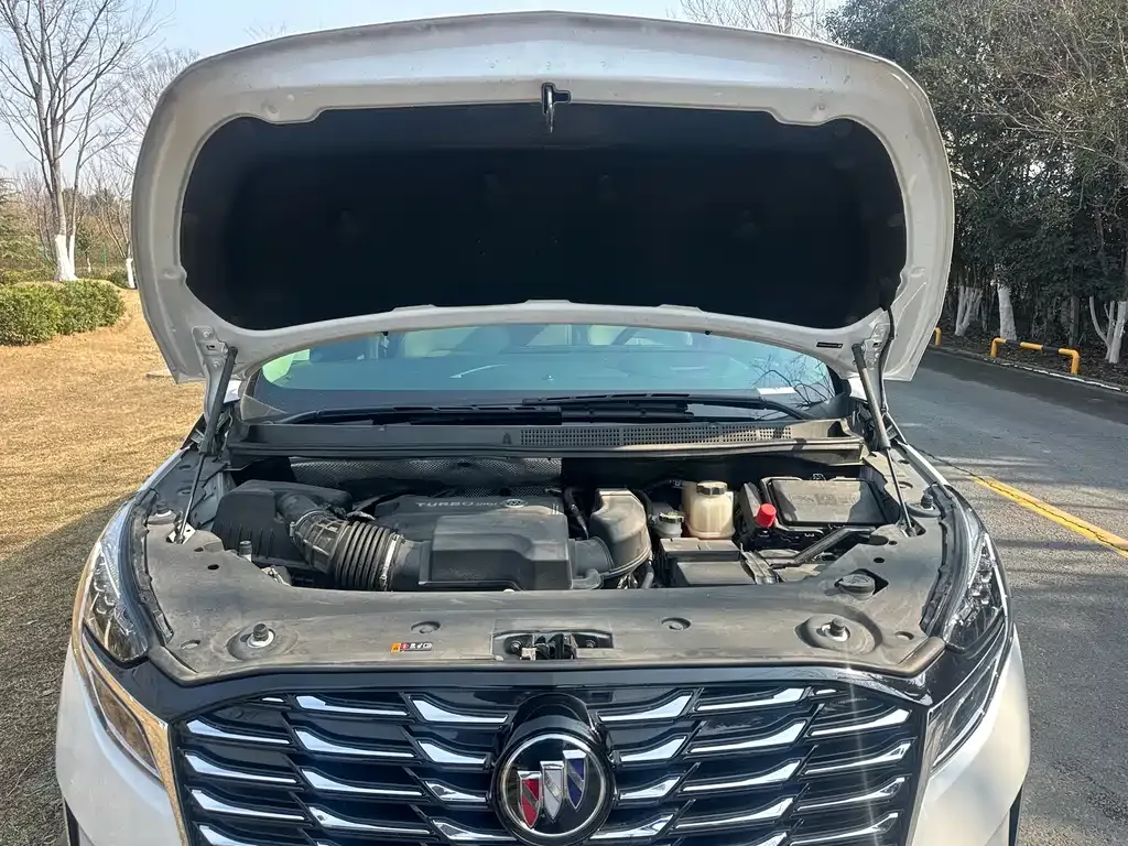 Buick GL8 2024 из CN, фото 6