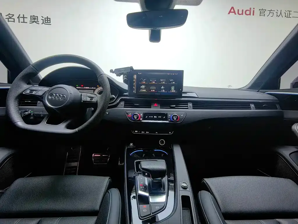 Audi A4L 2024 из CN, фото 6