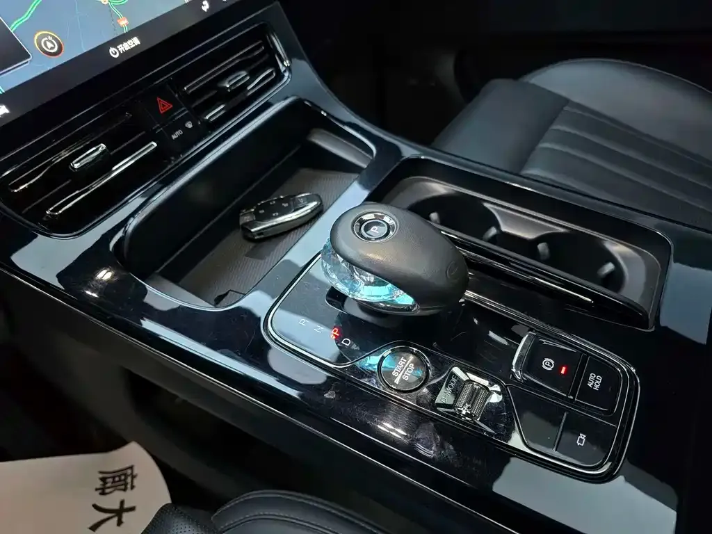 GAC Motor Trumpchi M8 — фото 9
