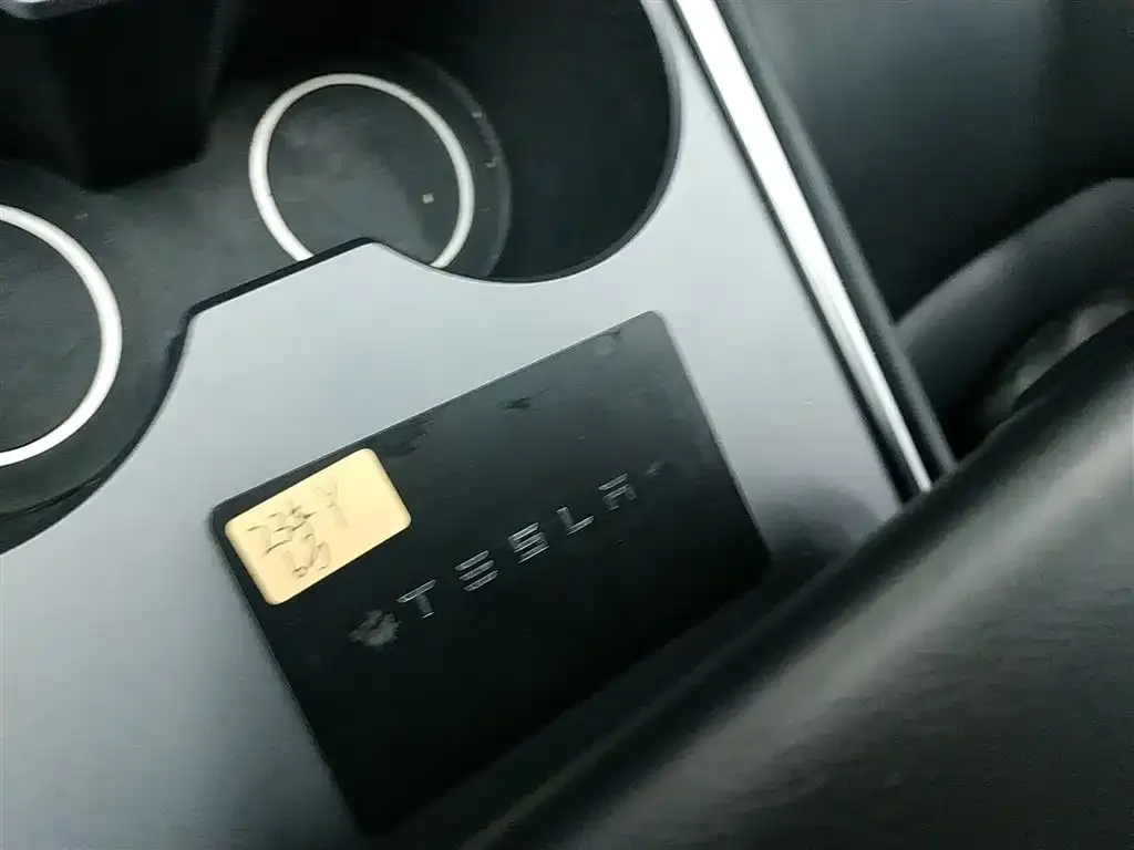 Tesla Model Y 2023 из CN, фото 2