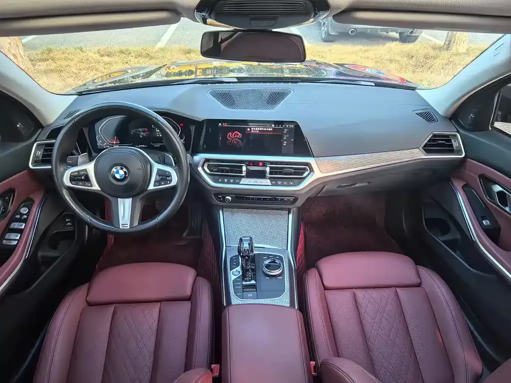 BMW 3 Series 2022 из CN, фото 9