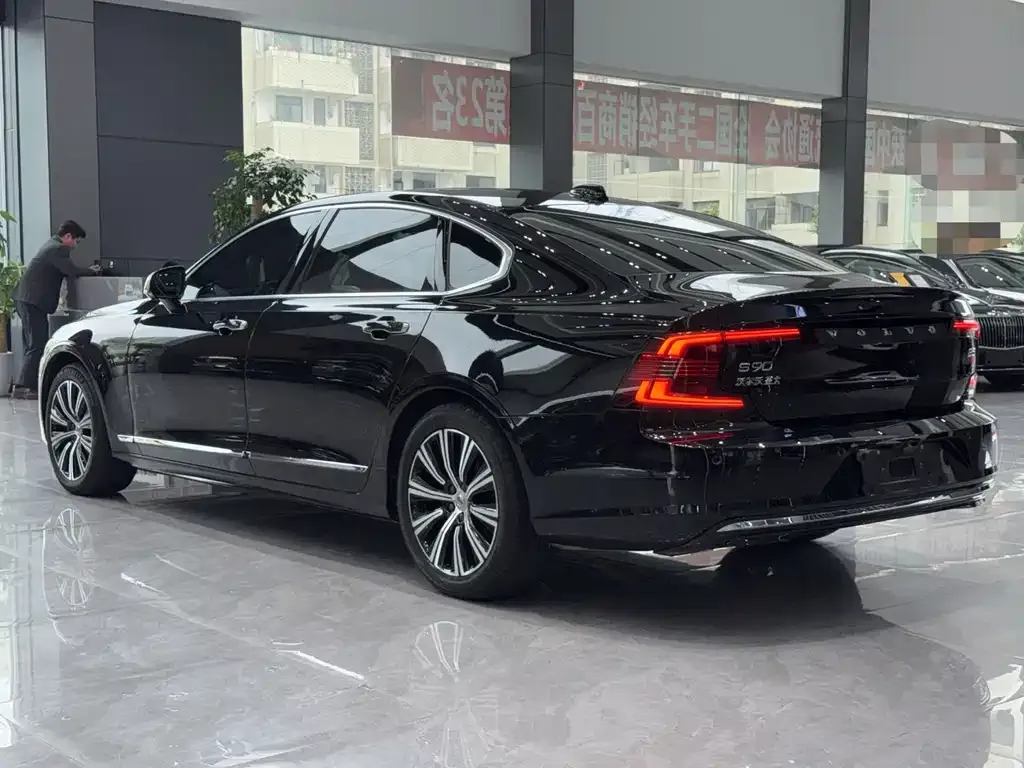Volvo S90 2021 из CN, фото 4