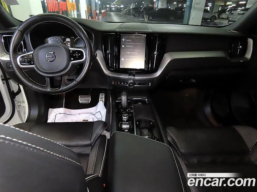 Volvo XC60 2021 из KR, фото 4