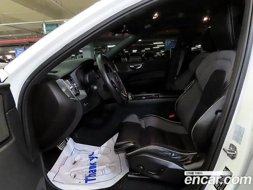 Volvo XC60 2021 из KR, фото 7
