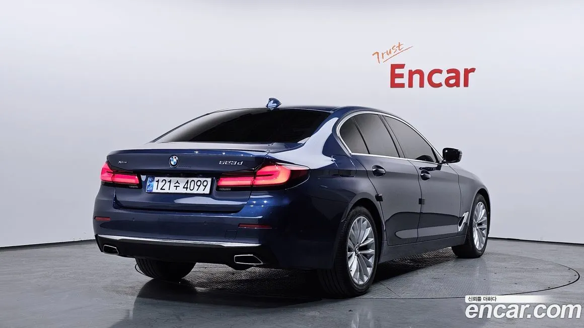 BMW 5-Series 2021 из KR, фото 2