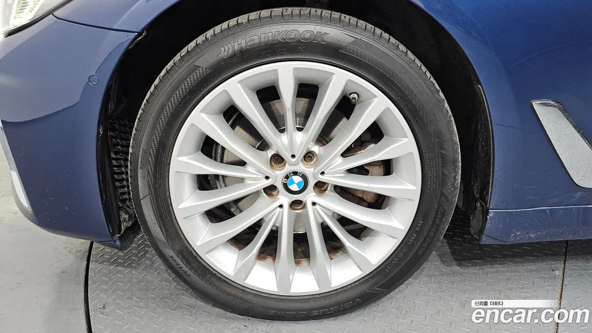 BMW 5-Series 2021 из KR, фото 10