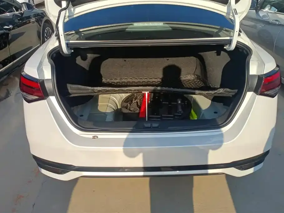 Nissan Sylphy 2023 из CN, фото 4