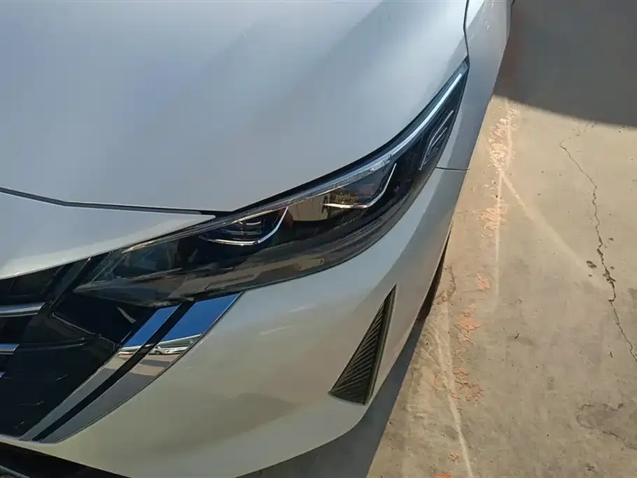 Nissan Sylphy 2023 из CN, фото 2