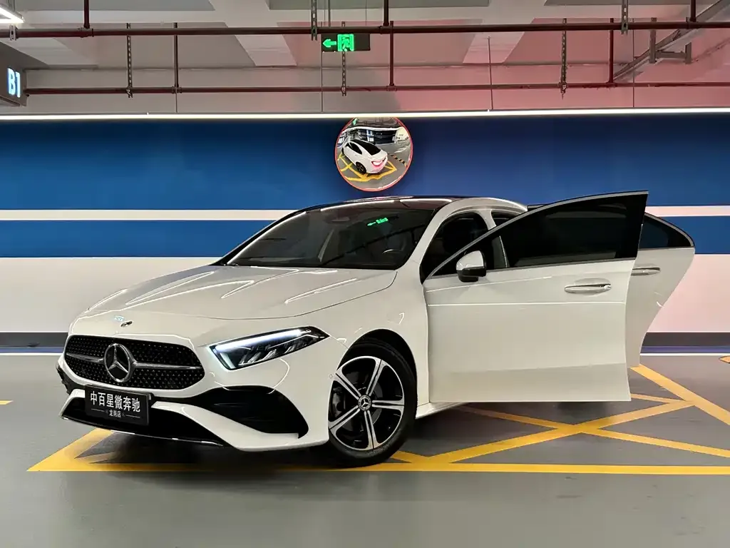 Mercedes-Benz A-Class 2023 из CN, фото 8