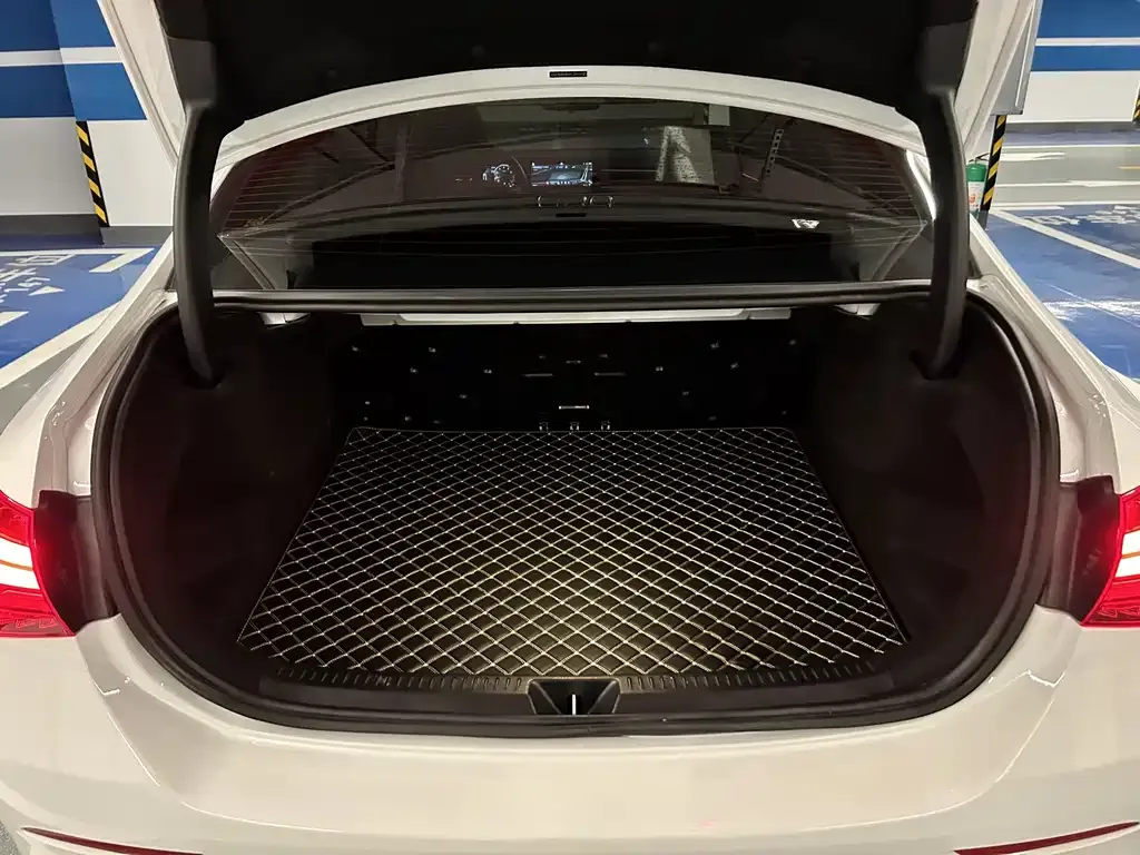 Mercedes-Benz A-Class 2023 из CN, фото 9