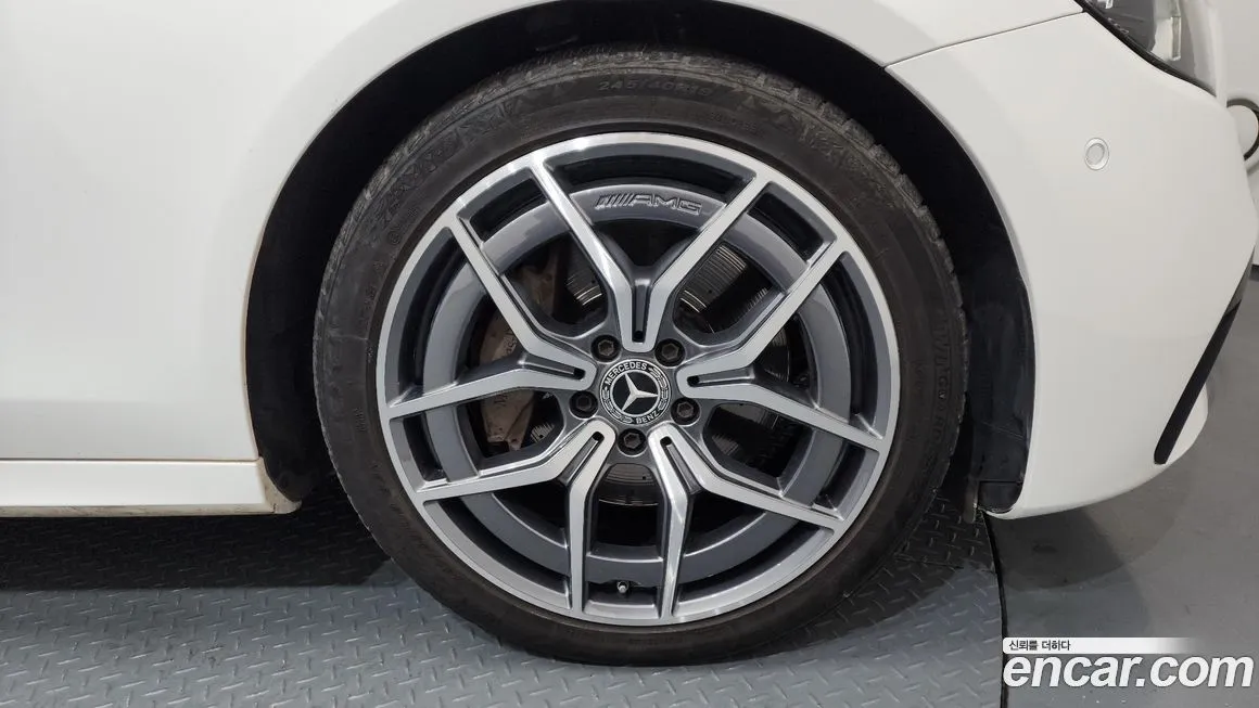 Mercedes-Benz E-Class 2021 из KR, фото 10