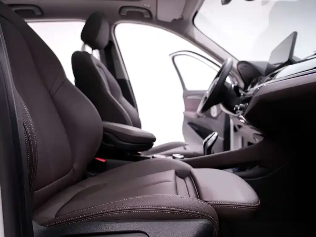 BMW X1 2021 из CN, фото 3