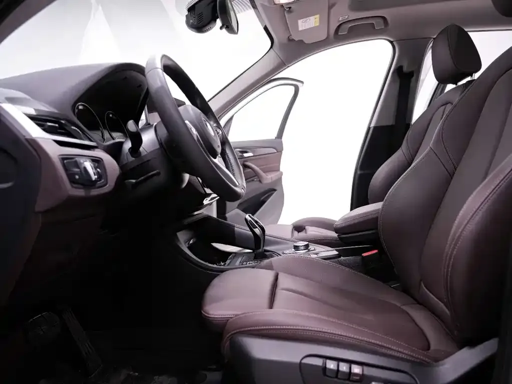 BMW X1 2021 из CN, фото 9