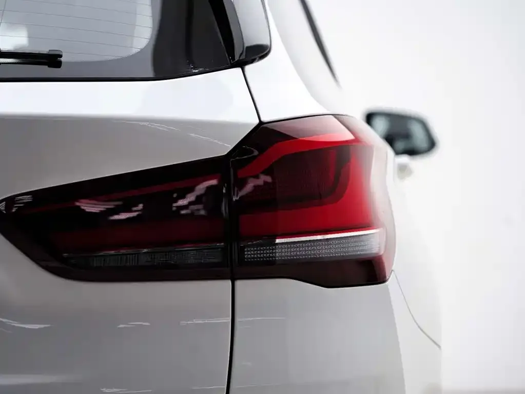 BMW X1 2021 из CN, фото 8