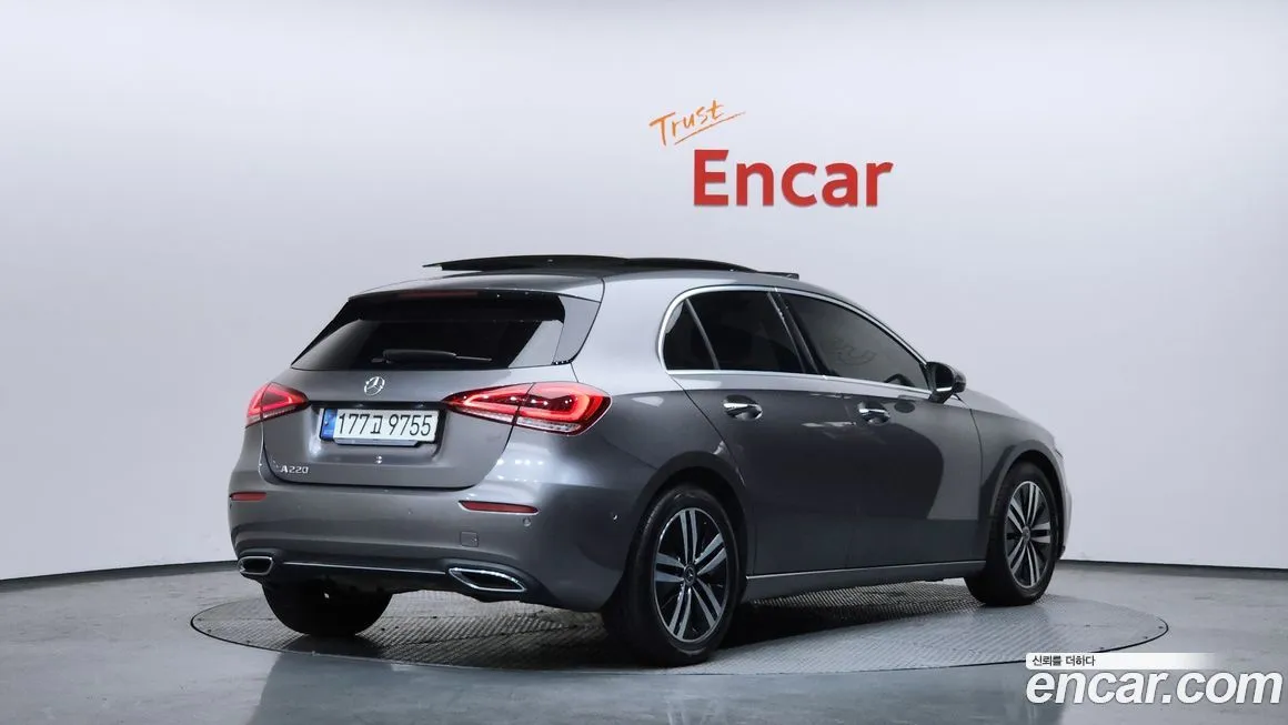 Mercedes-Benz A-Class — фото 10