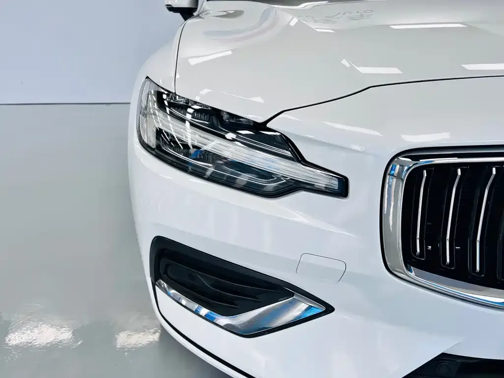 Volvo S60 2024 из CN, фото 6