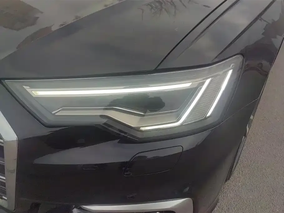 Audi A6L 2023 из CN, фото 6