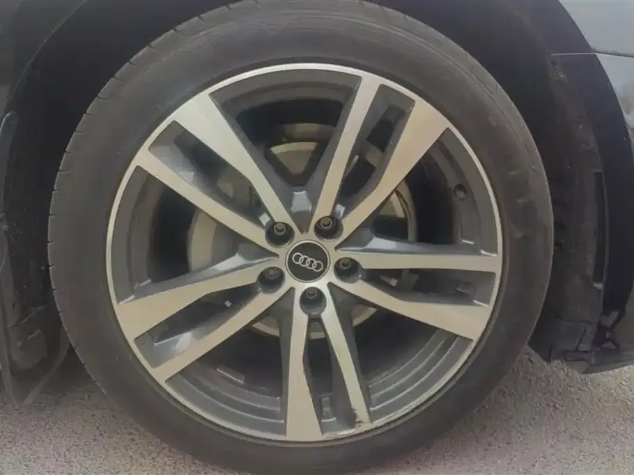 Audi A6L 2023 из CN, фото 5