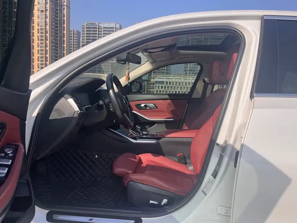 BMW 3 Series 2021 из CN, фото 5