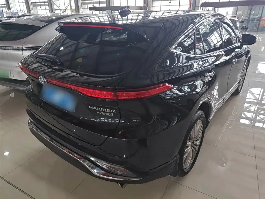 Toyota Harrier 2022 из CN, фото 2