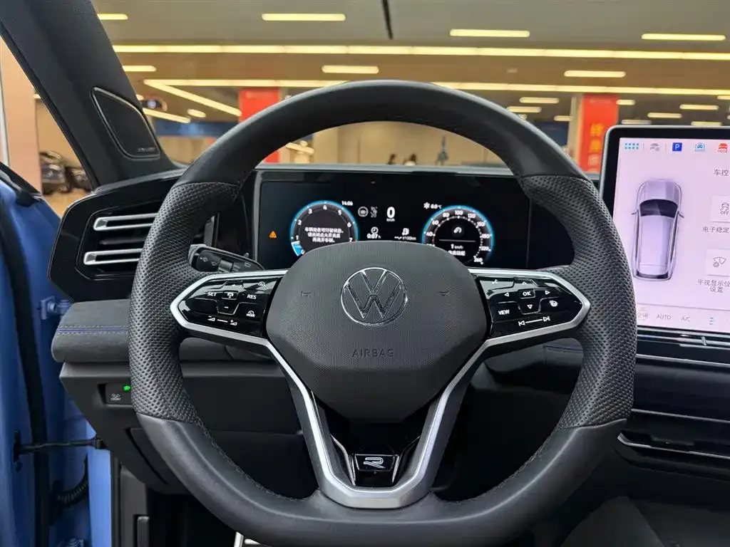 Volkswagen Tiguan L 2024 из CN, фото 4