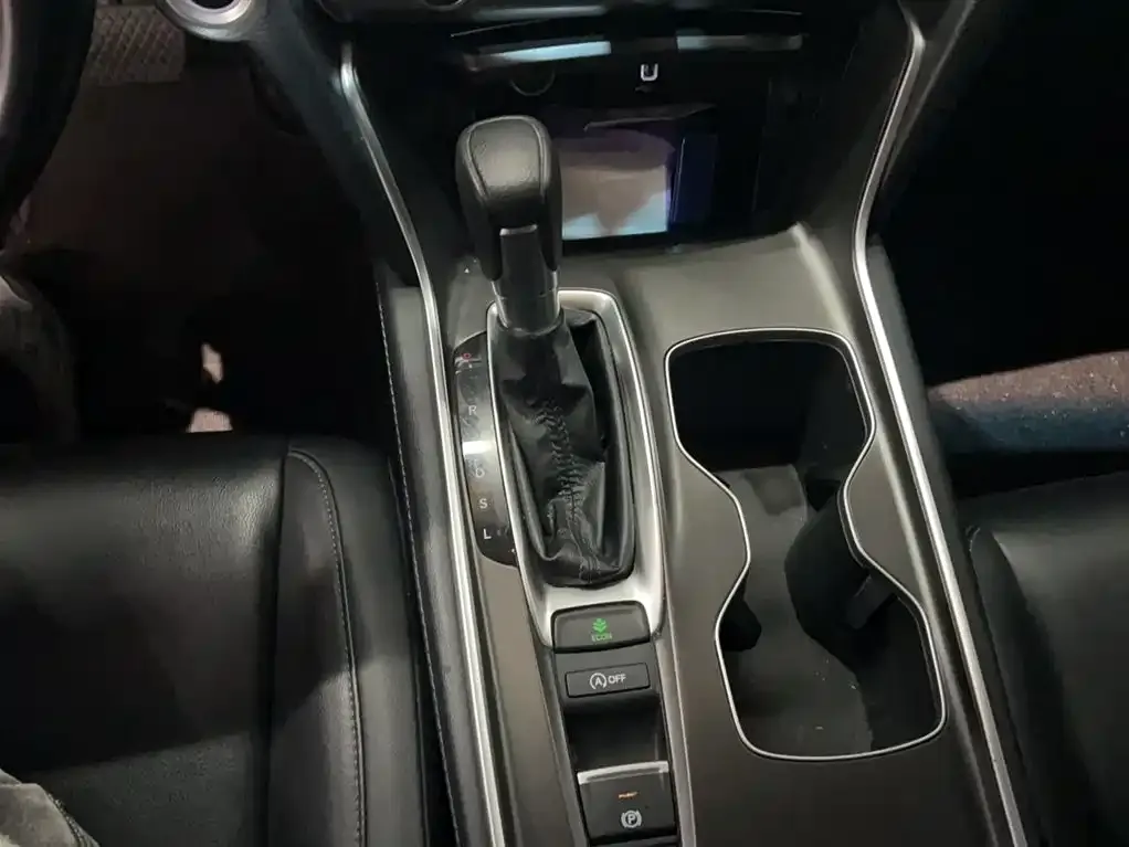 Honda Accord 2021 из CN, фото 2