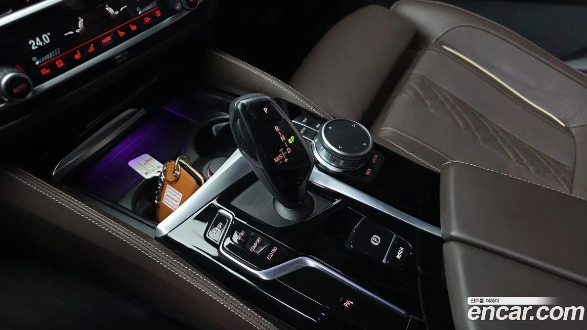 BMW 5-Series 2023 из KR, фото 8