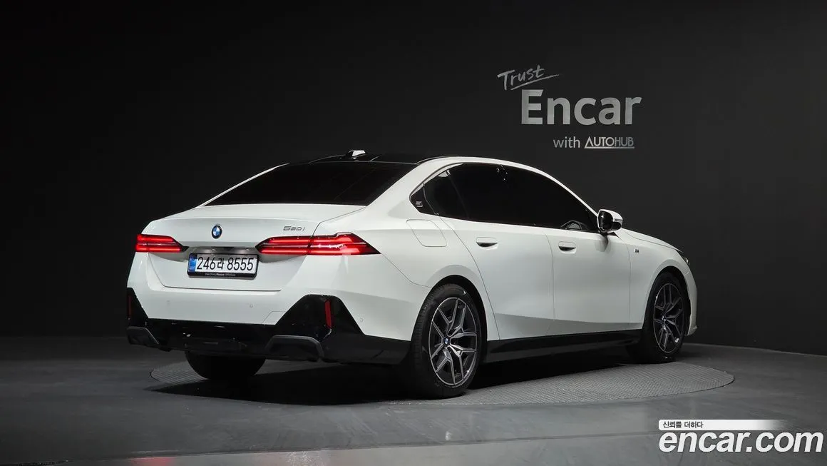 BMW 5-Series 2025 из KR, фото 3