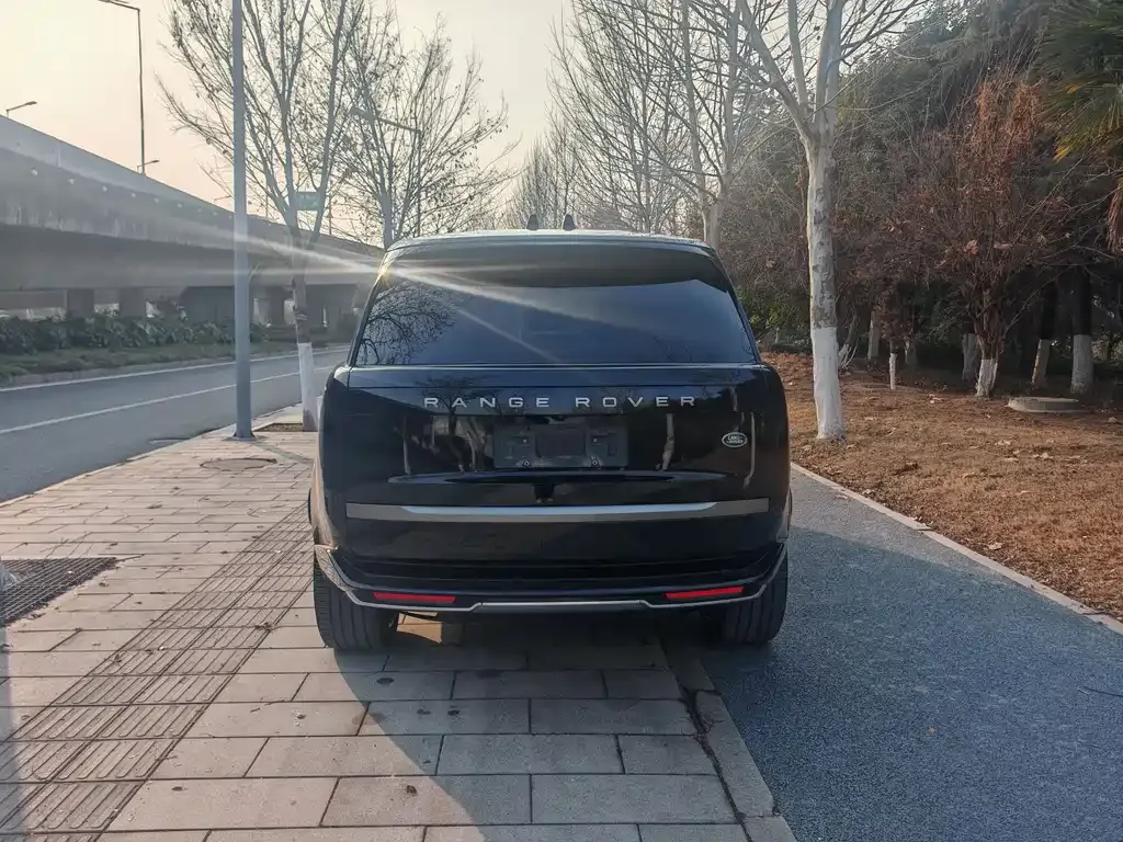 Land Rover Range Rover 2023 из CN, фото 8