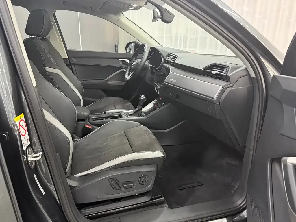 Audi Q3 2022 из CN, фото 10