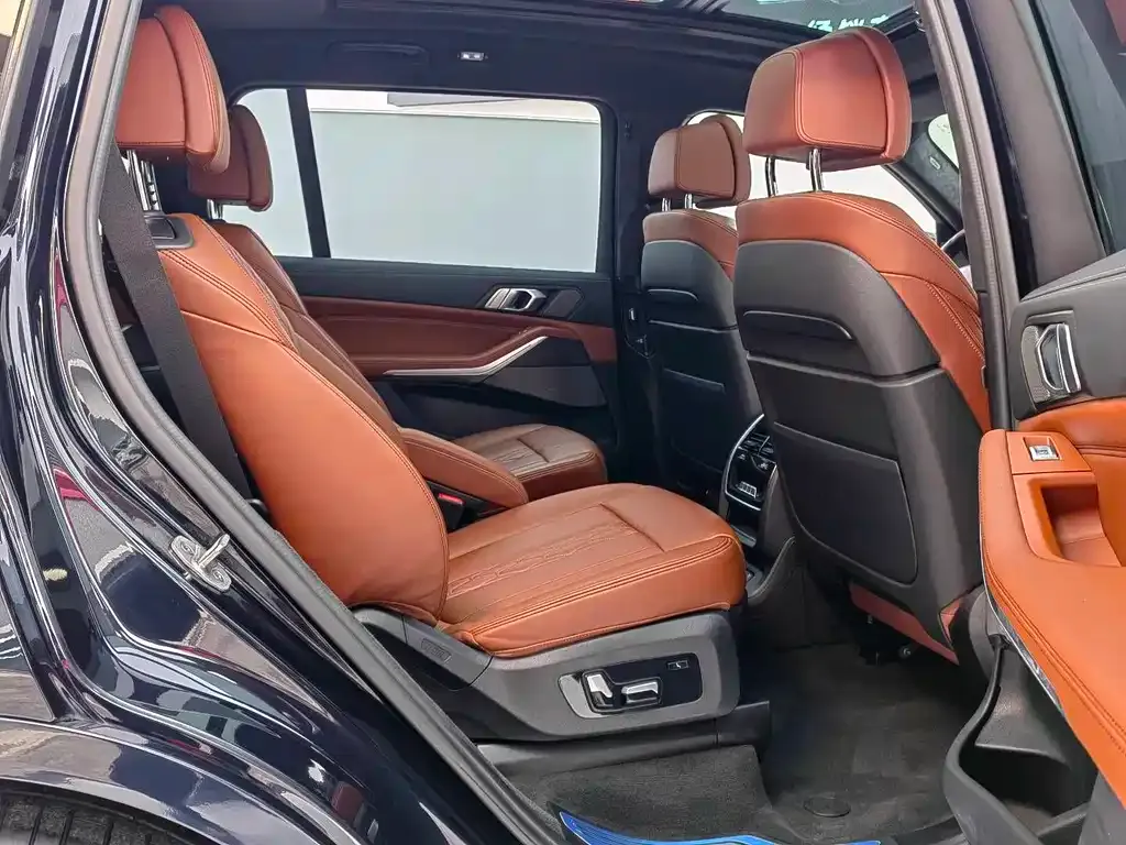 BMW X7 2021 из CN, фото 3