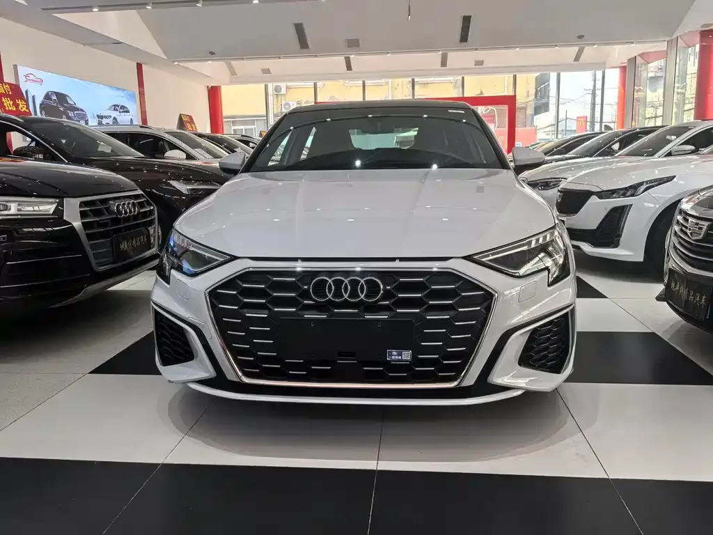 Audi A3 2021 из CN, фото 3