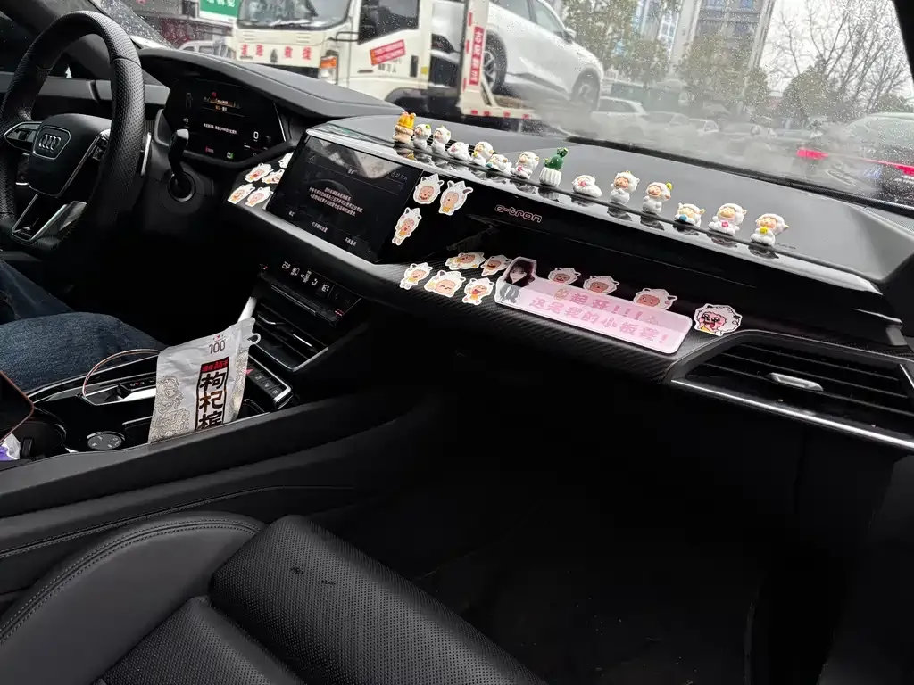 Audi RS e-tron GT 2024 из CN, фото 7